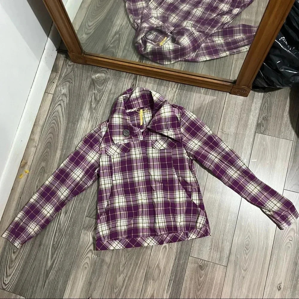 Löle Light weight purple jacket